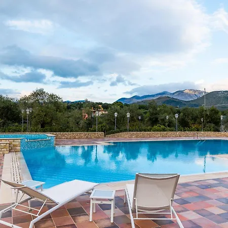 ベッド・アンド・ブレックファスト Lilium Patrizia - Con Piscina E Parcheggio By Mamo Florence 4*
