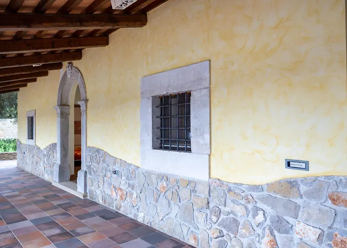 Lilium Luxury Bed & Breakfast 4*